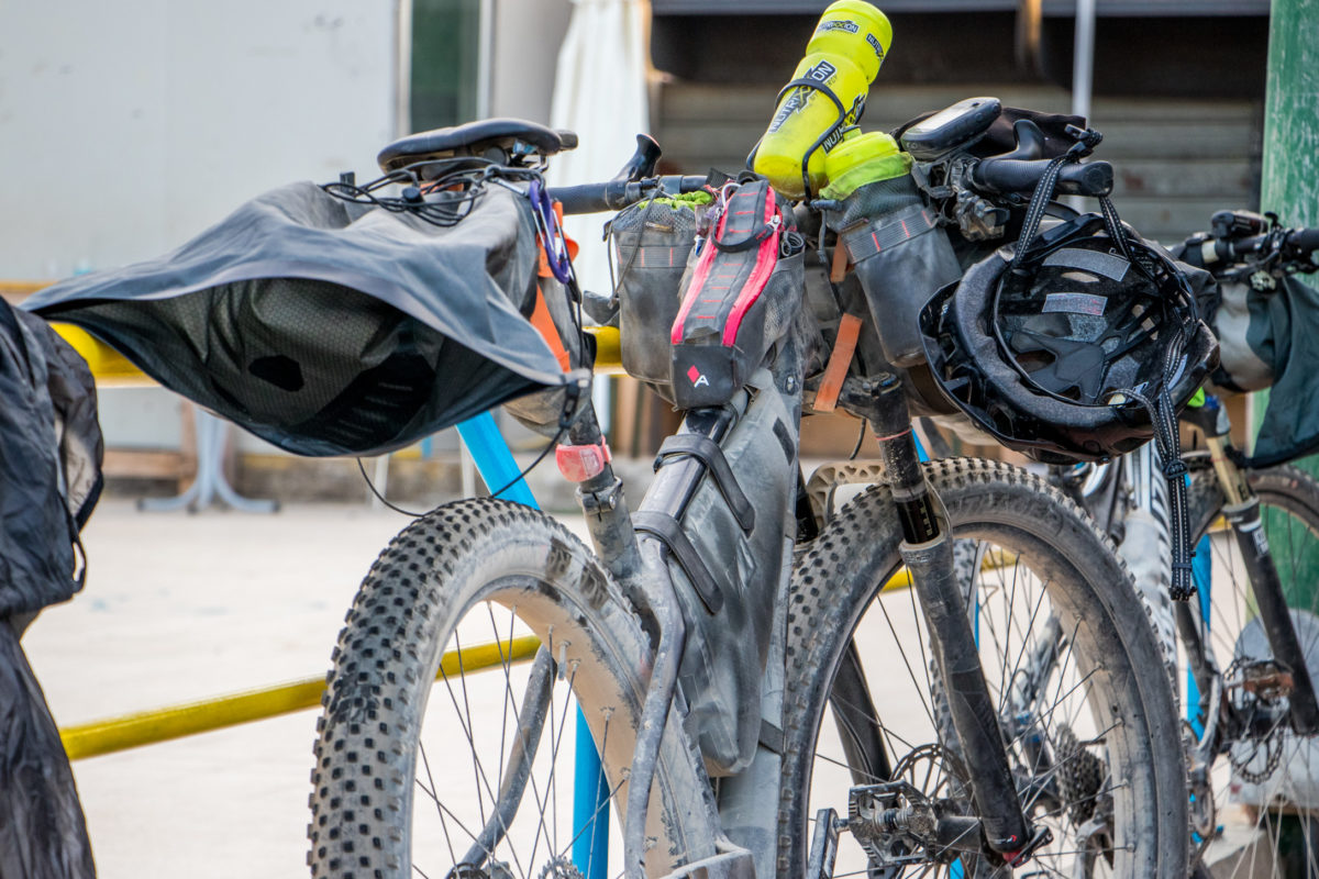 guida al bikepacking borse