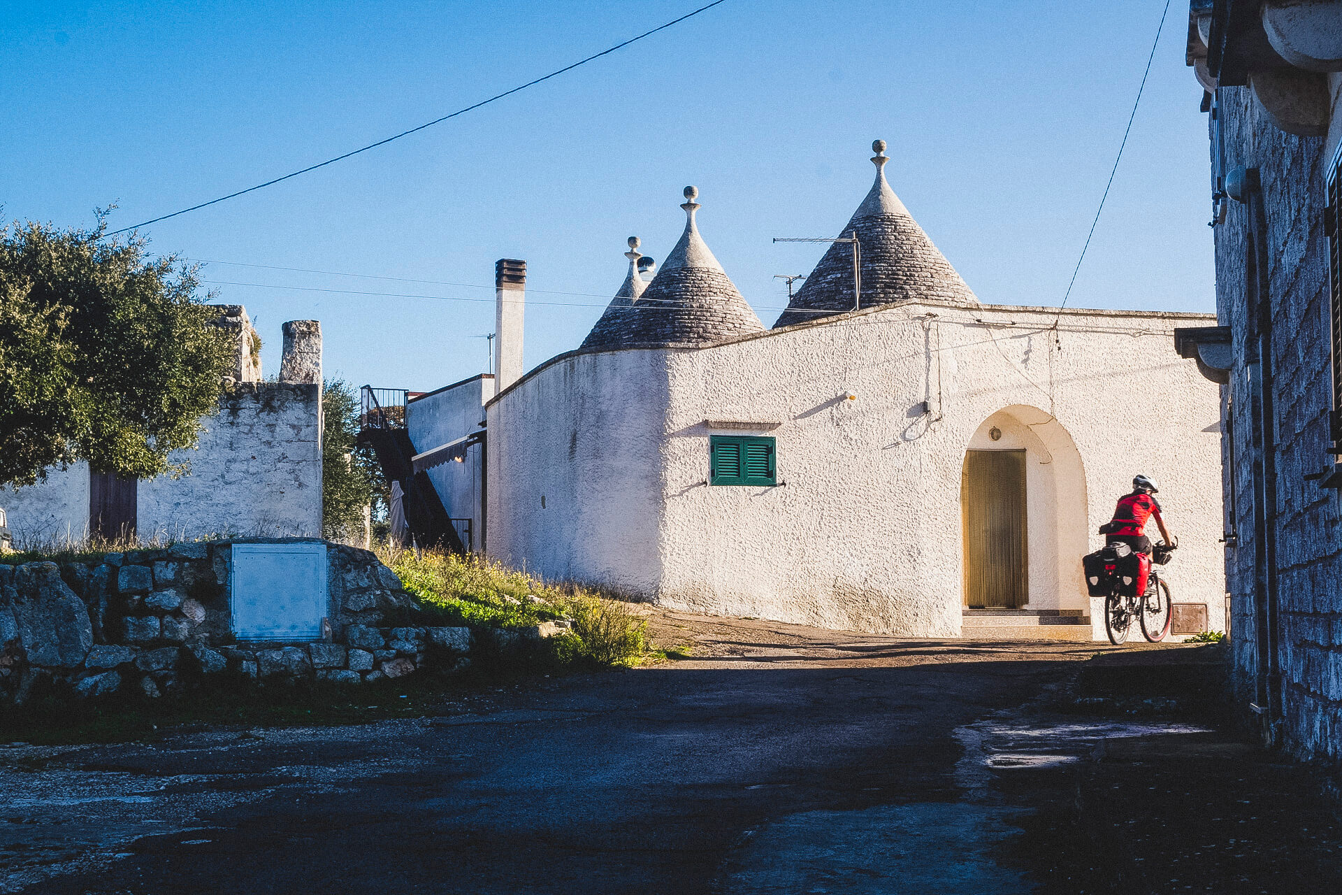 in mezzo ai trulli